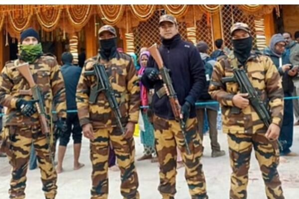 देहरादून एयरपोर्ट पर हाई अलर्ट जारी, अतिरिक्त सुरक्षा बढ़ाई, अफसरों की छुट्टियां रद्द