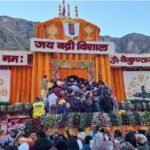 विधि-विधान के साथ खुले बद्रीनाथ धाम के कपाट, हजारों श्रद्धालु रहे मौजूद