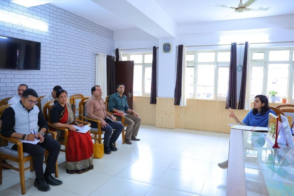 meeting-3.jpeg