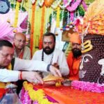 टपकेश्वर महादेव की शोभायात्रा में शामिल हुए सीएम धामी, प्रदेश की खुशहाली के लिए की प्रार्थना