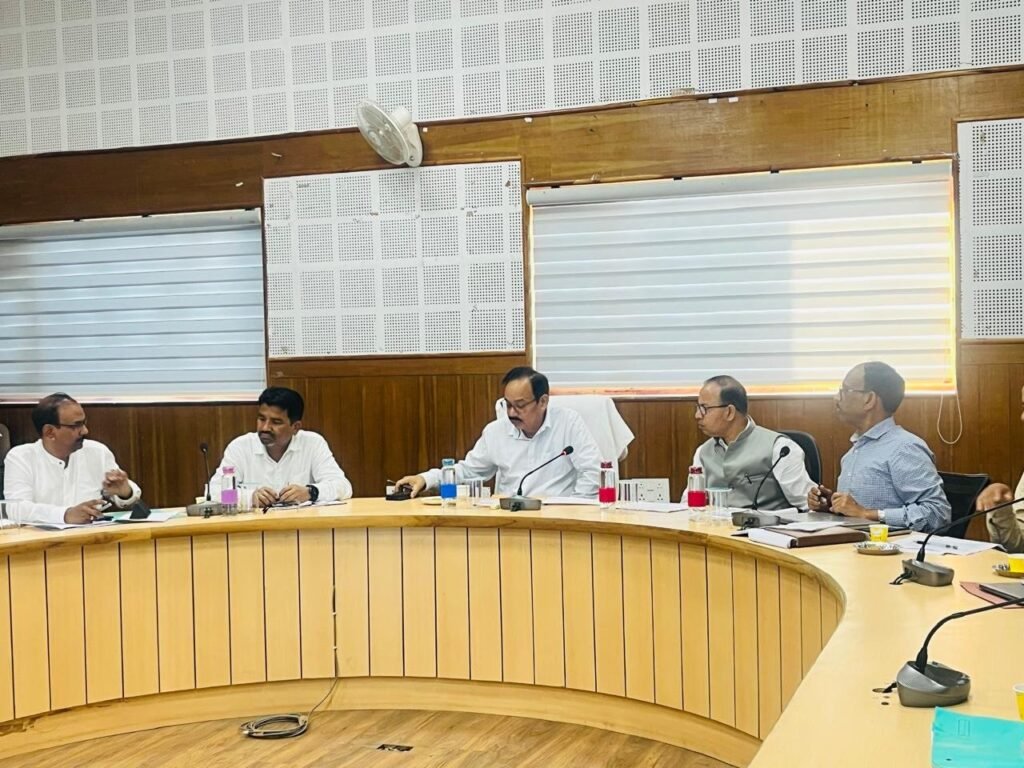 25-sootreey-karykrm-ke-lkshyon-ko-smybddh-dhang-se-poora.jpeg