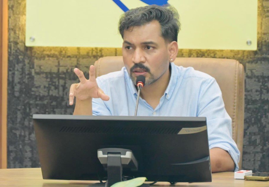 dm-chauhaan-2.jpg