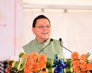 hridvar-men-prthm-ptanjli-aayurved-gurukulm-ka-kiya-shubhaaranbh-CM.jpeg
