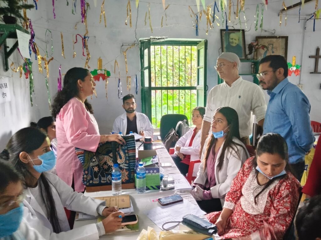kushhth-rog-mukt-vyktiyon-ke-lie-bhuuddesheey-svasthy-shivir-aayojit.jpg