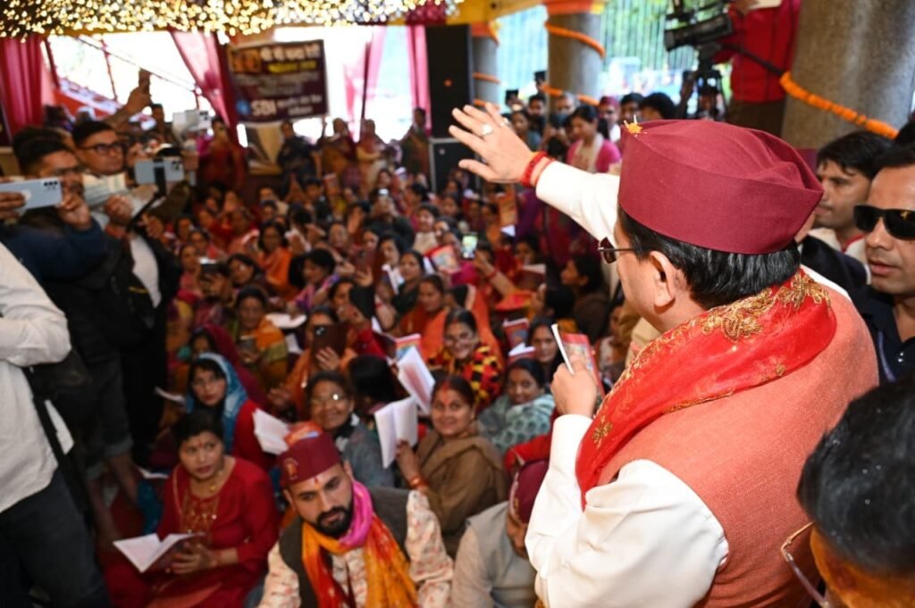 nanda-sunanda-kee-bhkti-men-srabor-huaa-naineetal-mukhymantree-dhamee-ne.jpg