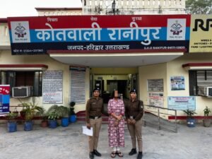 badee-khbr-abhinetree-urmila-snavr-sharnpur-se-girftar-5.jpg