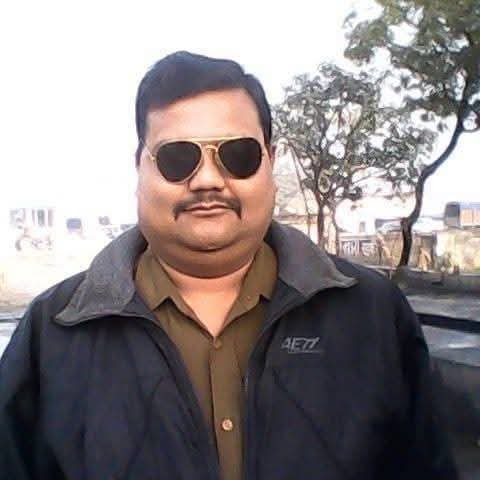 dyootee-pr-jate-smy-sadk-hadse-men-puliskrmee-prmod-kumar.jpg