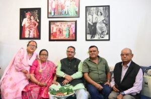 kaibinet-mantree-ganesh-joshee-ne-gorkhalee-smaj-ke-vrishhthjnon-se.jpg