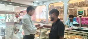 mithaee-kee-tre-pr-nirmaan-aur-ekspayree-det-likhna-anivary.jpg