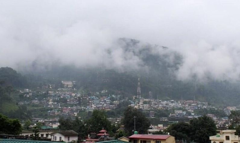 uttrakhand-men-fir-bdlega-mausm-phaadon-men-barish-aur-oonchaee.jpg